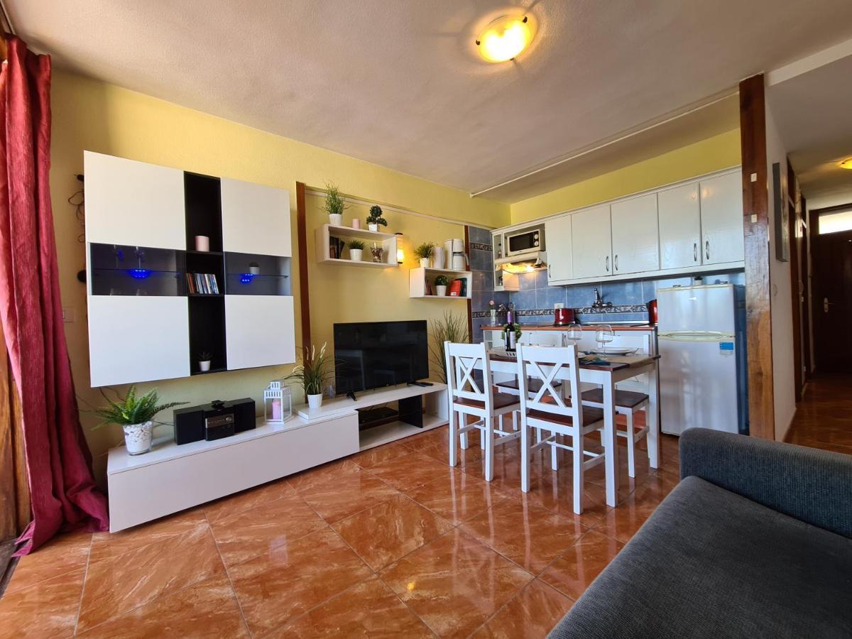 Vida Loca Only 190 Meters To The Sea, Balcony, Sea View, Pool, Wifi Apartment Playa Fanabe Exterior photo